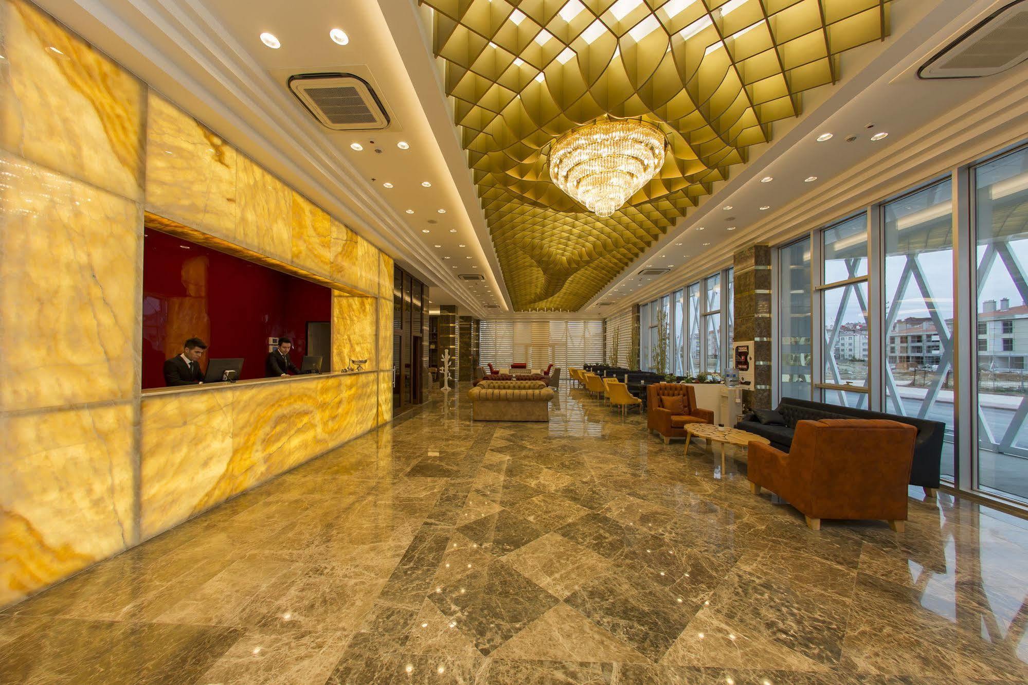 Gherdan Gold Hotel คอนยา ภายนอก รูปภาพ