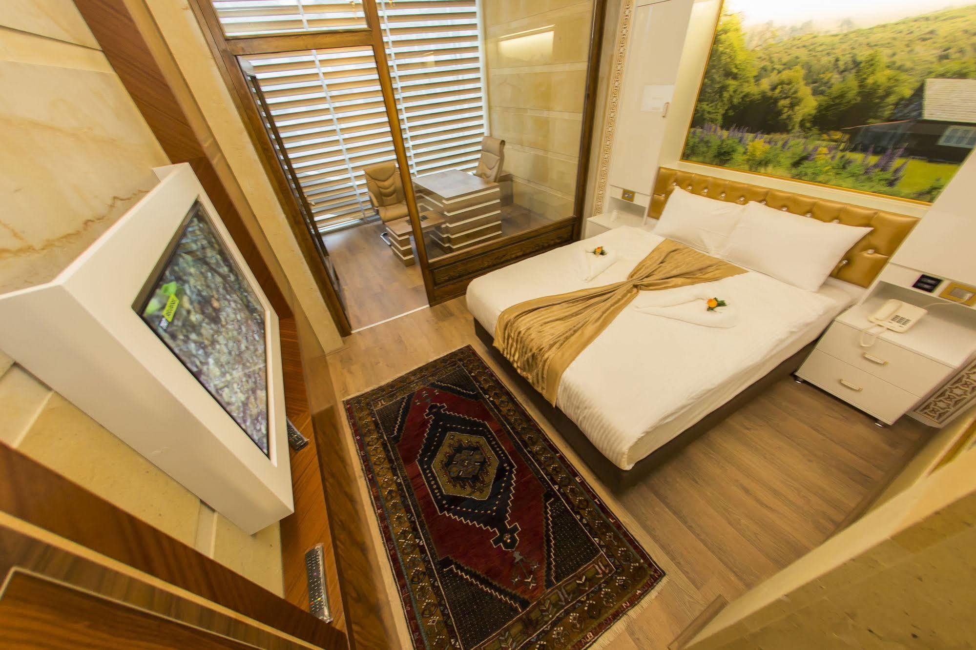 Gherdan Gold Hotel คอนยา ภายนอก รูปภาพ