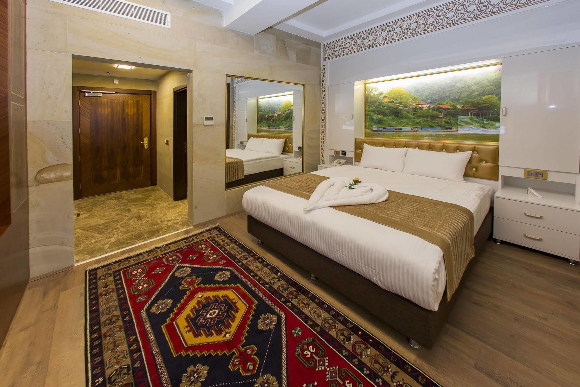Gherdan Gold Hotel คอนยา ภายนอก รูปภาพ
