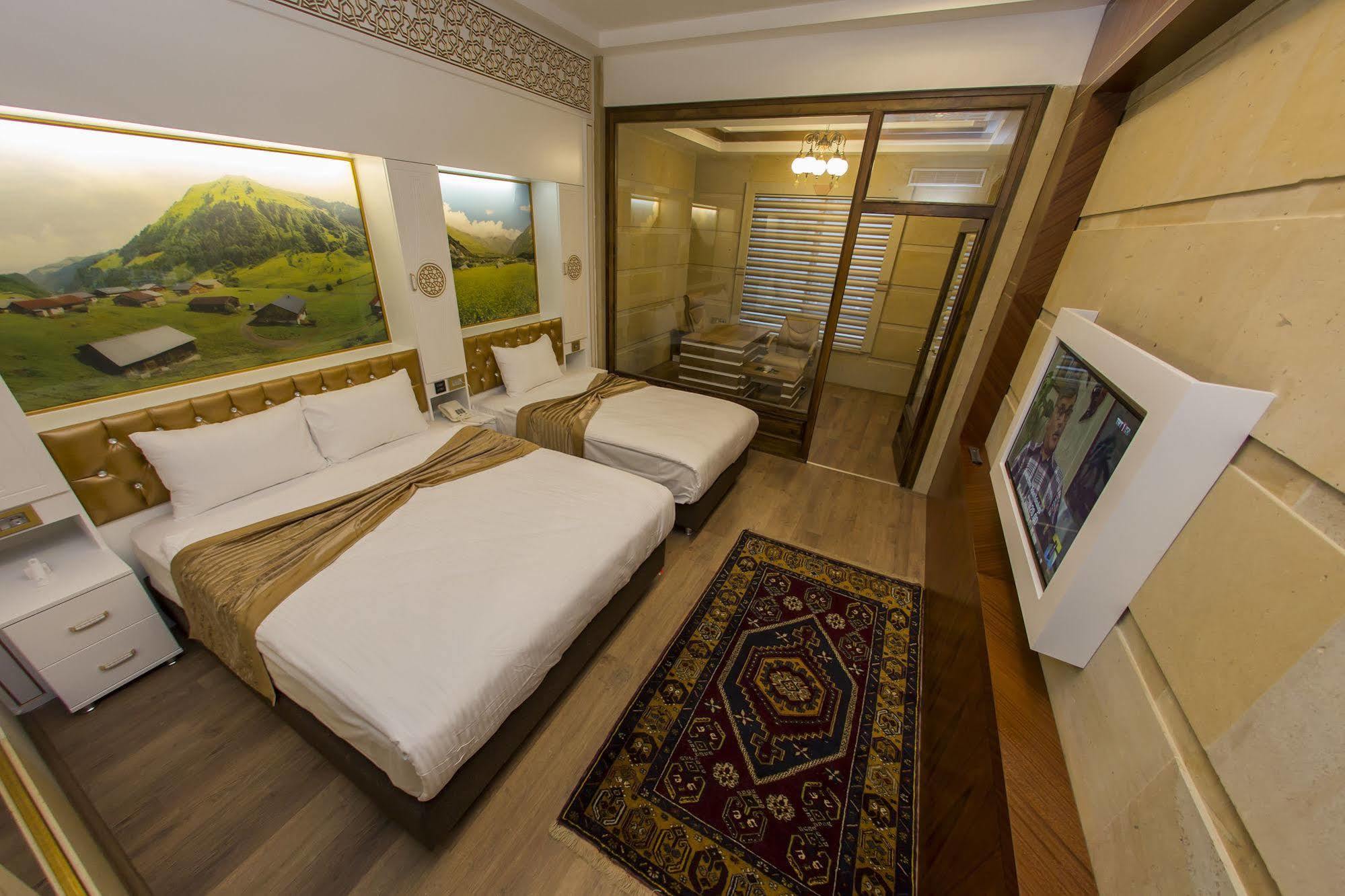 Gherdan Gold Hotel คอนยา ภายนอก รูปภาพ