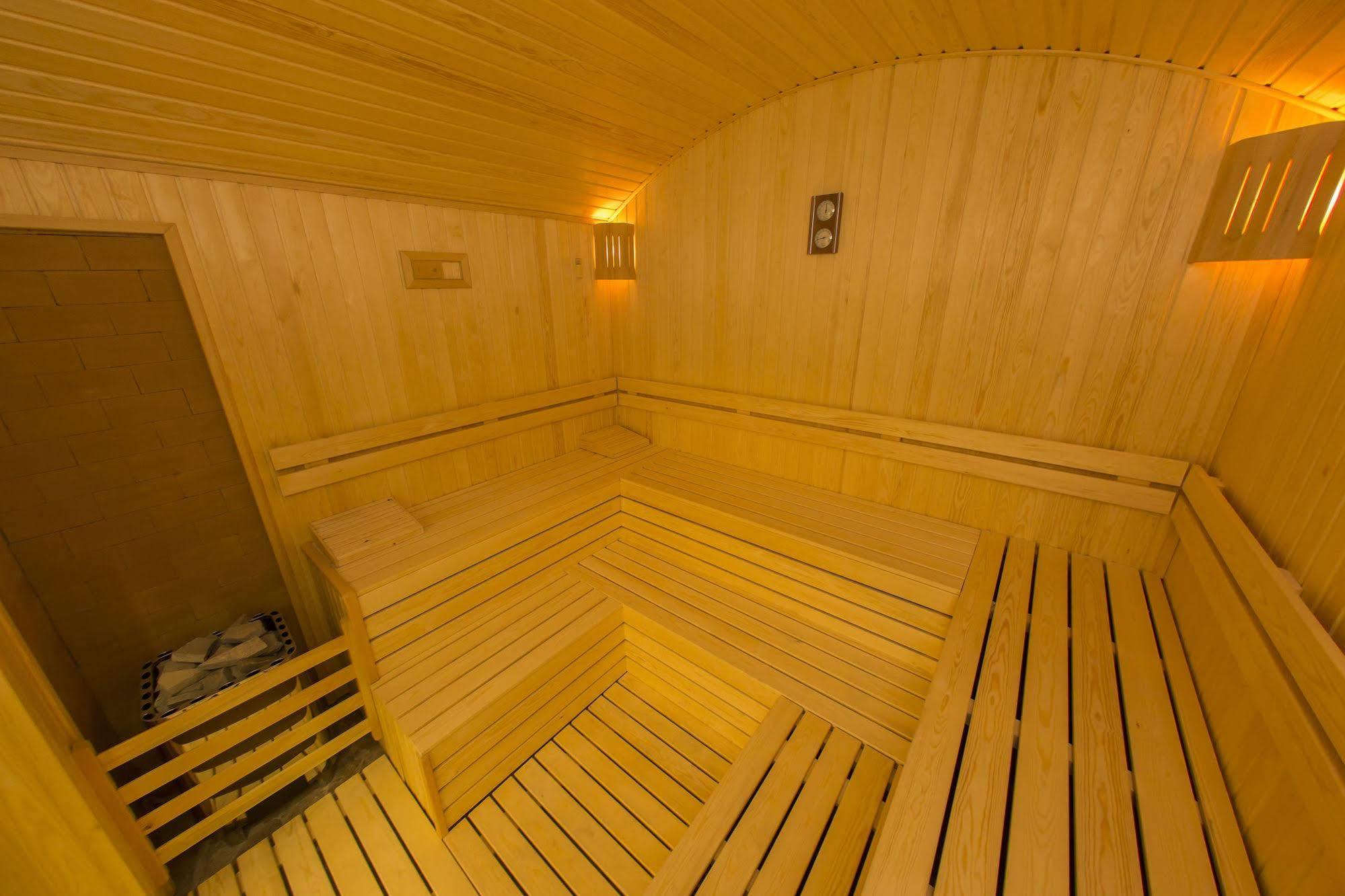 Gherdan Gold Hotel คอนยา ภายนอก รูปภาพ